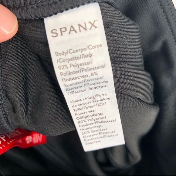 Spanx Velvet Leggings Womens XS Black Style 2070 - Picture 8 of 9